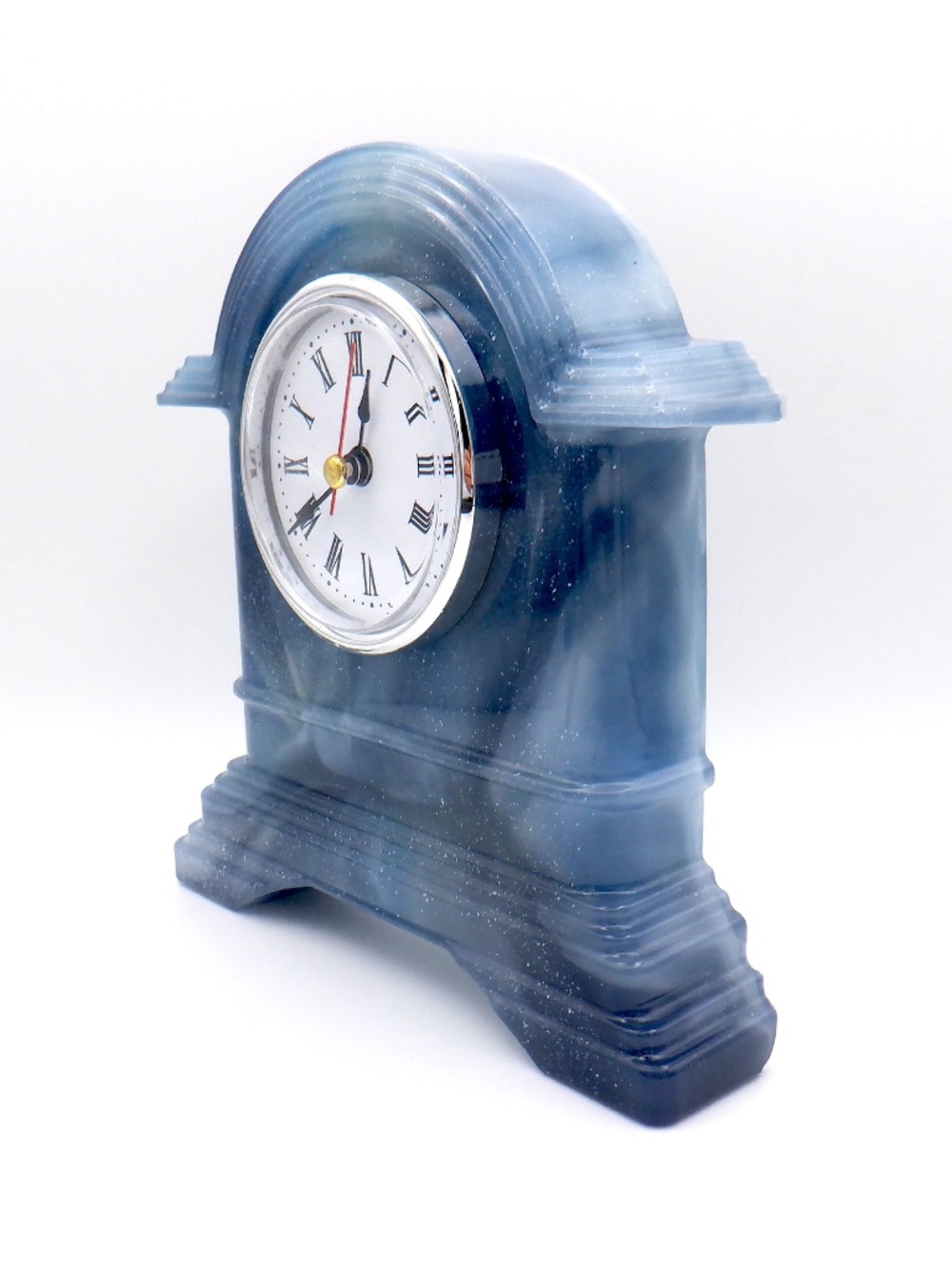 Handmade Resin Clock - Picture 4 of 12